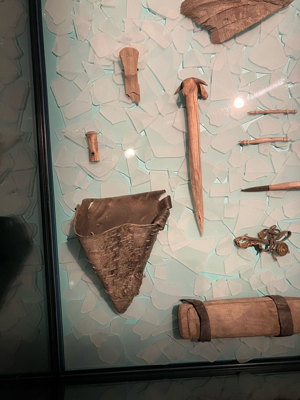 Viking-Age Artefacts from the Glaciers of Lom