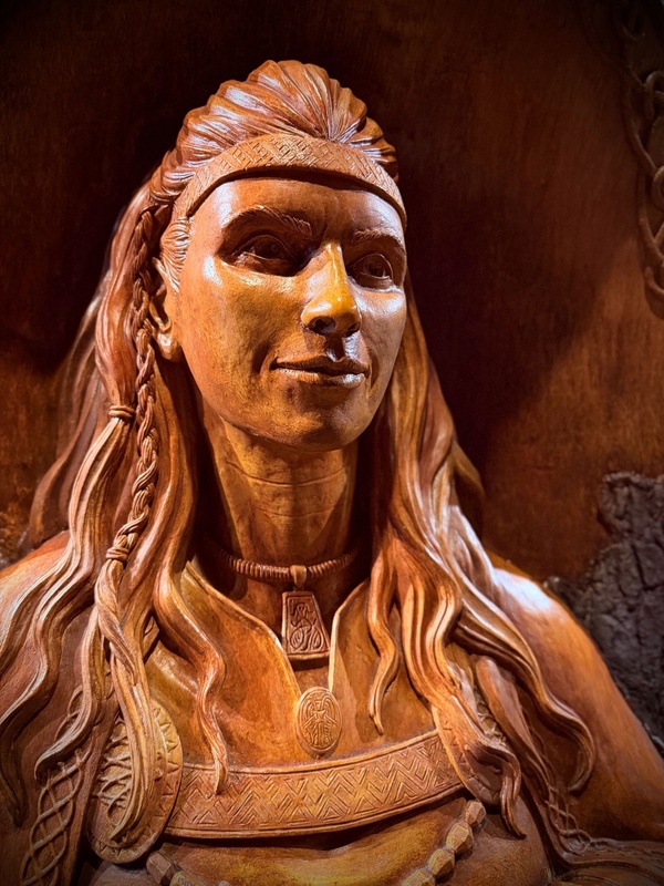 Frigg sculpture in Walt Disney World theme park (Florida)