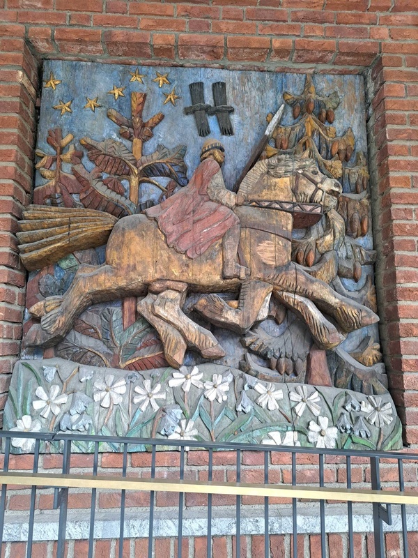 Depiction of Odin riding Sleipnir outside Oslo Rådhuset (City Hall)