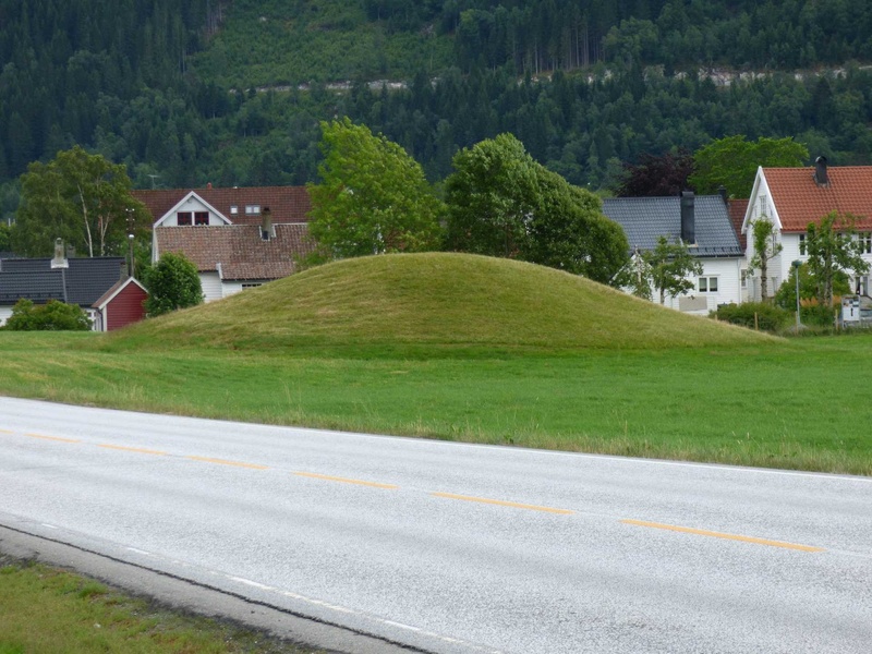 The Myklebust Round Barrows