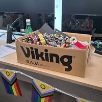 Cardboard box with Viking written on the side