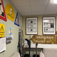 Vikingskipshuset- sign