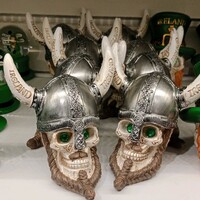 Decorative skulls with Viking helmet