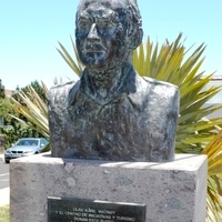 Bust of Thor Heyerdahl